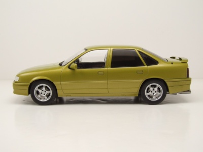 Opel Vectra A 2000 1988 gelb metallic Modellauto 1:18 MCG