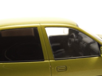 Opel Vectra A 2000 1988 gelb metallic Modellauto 1:18 MCG