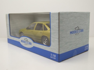 Opel Vectra A 2000 1988 gelb metallic Modellauto 1:18 MCG