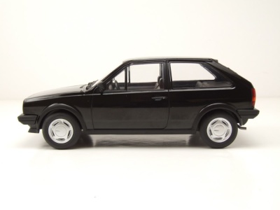 VW Polo 2 Coupe G40 1985 schwarz Modellauto 1:18 MCG