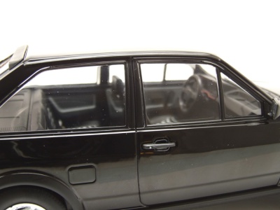 VW Polo 2 Coupe G40 1985 schwarz Modellauto 1:18 MCG