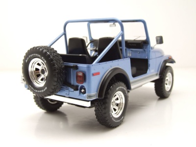 Jeep CJ-7 Laredo 1980 blau metallic Modellauto 1:18 MCG