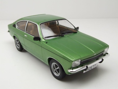 Opel Kadett C Coupe 1975 grün metallic Modellauto 1:18 MCG