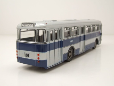Ikarus 556 Bus BKV Budapest 1965 silber blau Modellauto...