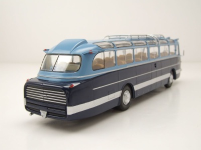 Ikarus 55-53 Bus 1953 hellblau dunkelblau Modellauto 1:43...