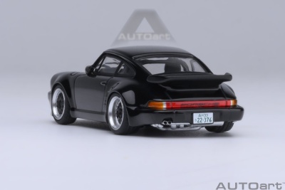 Porsche 911 (930) Turbo schwarz Blackbird Wangan Midnight Comic #1 Modellauto 1:64 Autoart