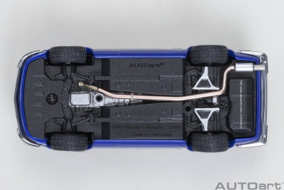 Nissan Fairlady Z (S30) blau Akuma no Z Wangan Midnight Comic #4 Modellauto 1:64 Autoart