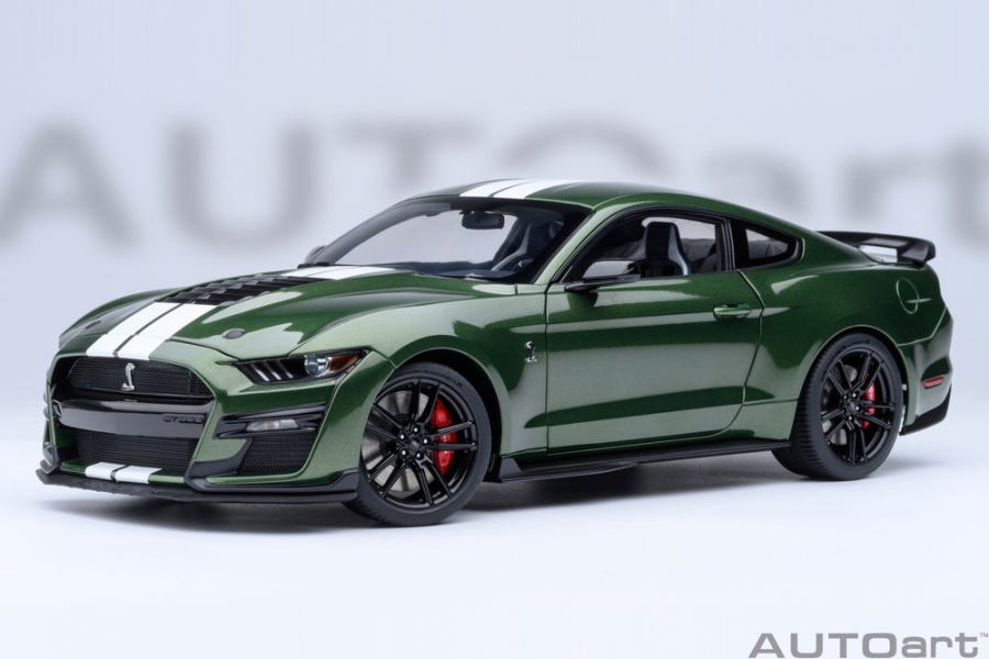 Ford Shelby Mustang GT500 grün Modellauto 1:18 Autoart