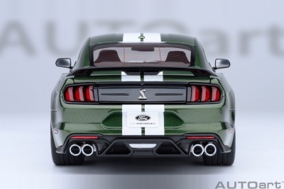 Ford Shelby Mustang GT500 grün Modellauto 1:18 Autoart