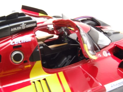 Ferrari 499P #51 24H Le Mans 2025 Guidi Calado Giovinazzi Modellauto 1:18 Bburago
