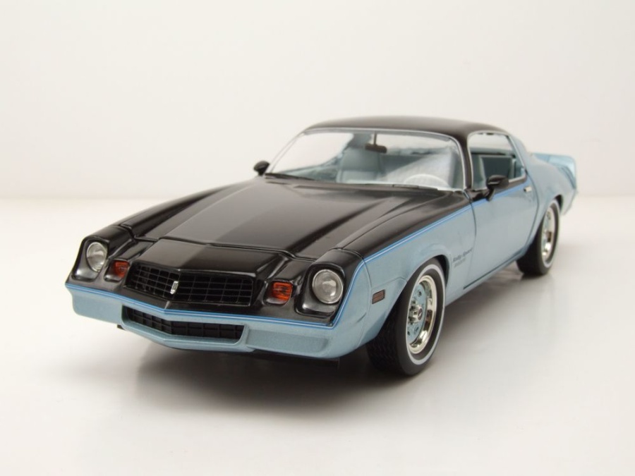 Chevrolet Camaro Z/28 Rally Sport 1978 hellblau metallic schwarz Modellauto 1:18 Greenlight Collectibles