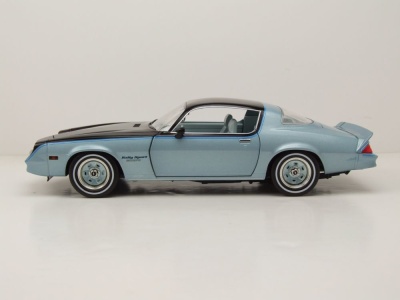 Chevrolet Camaro Z/28 Rally Sport 1978 hellblau metallic schwarz Modellauto 1:18 Greenlight Collectibles