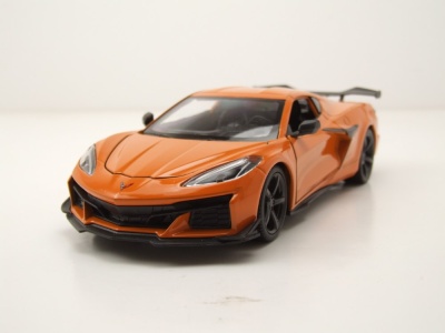 Chevrolet Corvette Z06 2023 orange Modellauto 1:24 Welly