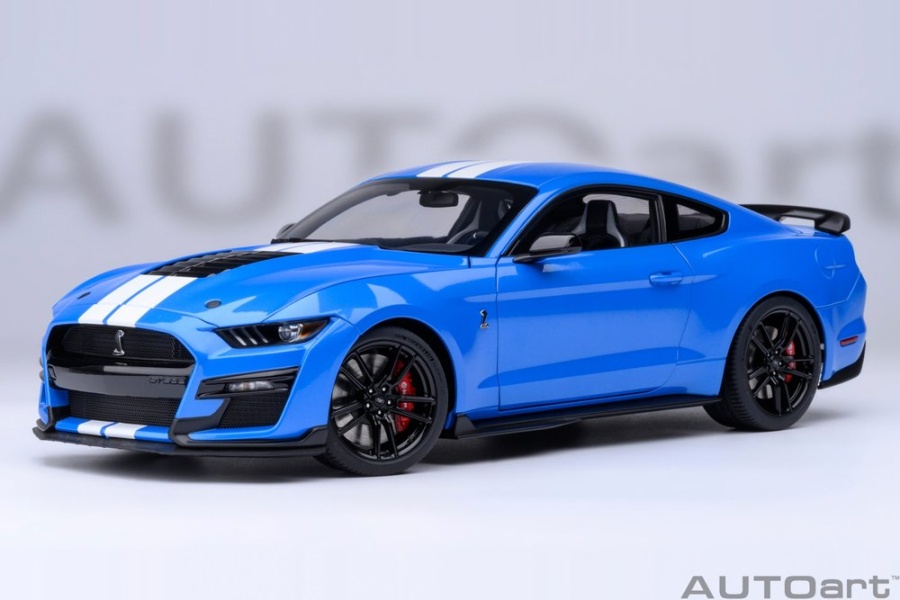 Ford Shelby Mustang GT500 blau weiß Modellauto 1:18 Autoart