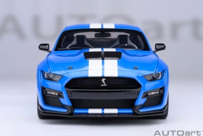 Ford Shelby Mustang GT500 blau weiß Modellauto 1:18 Autoart