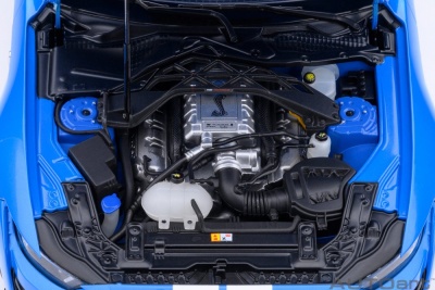 Ford Shelby Mustang GT500 blau weiß Modellauto 1:18 Autoart