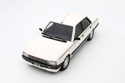 Peugeot 505 V6 1989 weiß Modellauto 1:18 Ottomobile