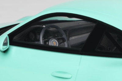 Porsche 911 (991.2) GT3 2018 grün Modellauto 1:18 GT Spirit
