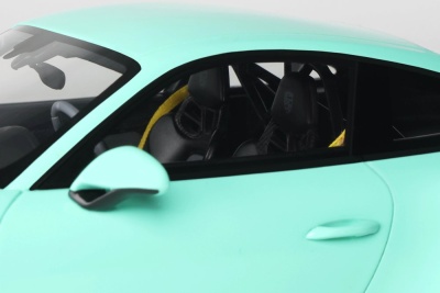 Porsche 911 (991.2) GT3 2018 grün Modellauto 1:18 GT Spirit