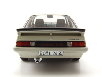 Opel Manta GSi 1987 platin metallic Modellauto 1:18 Norev
