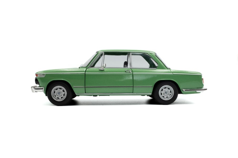 BMW 1602 1971 Rouge Solido 1/18 Miniature Neuve Sous Blister - Série Street