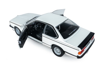 BMW 635 CSI E24 Hartge 1984 weiß Modellauto 1:18 Solido
