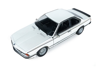 BMW 635 CSI E24 Hartge 1984 weiß Modellauto 1:18 Solido