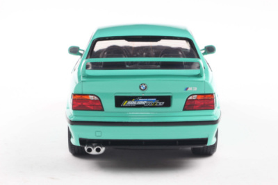 BMW M3 E36 Coupe Solido Works 1991 mintgrün Modellauto 1:18 Solido