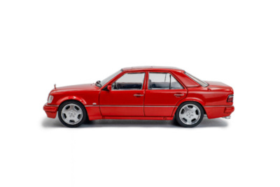 Mercedes W124 E60 AMG 1994 rot Modellauto 1:43 Solido