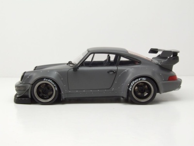 Porsche RWB RAUH-Welt Bodykit Nardo grau mit Figur Modellauto 1:18 Solido