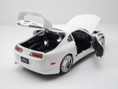 Toyota Supra 1995 weiß Brian Fast & Furious Modellauto 1:24 Jada Toys