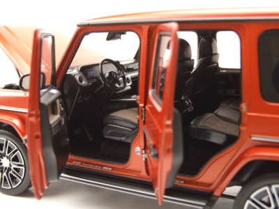Mercedes G-Klasse G-Modell 2024 matt kupfer orange Modellauto 1:18 Norev