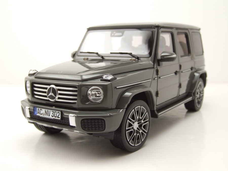 Mercedes G-Klasse G-Modell 2024 classic grau Modellauto 1:18 Norev
