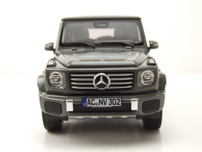 Mercedes G-Klasse G-Modell 2024 classic grau Modellauto 1:18 Norev