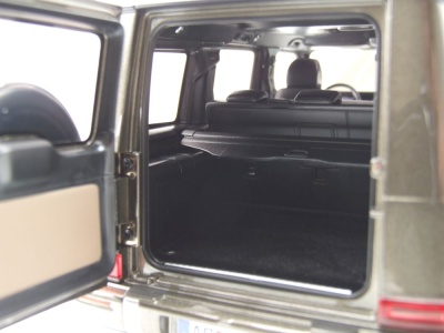 Mercedes G-Klasse G-Modell 2024 indium grau Modellauto 1:18 Norev