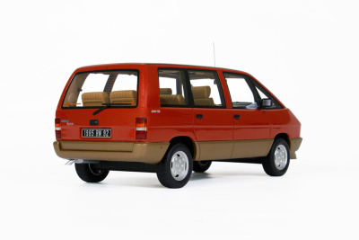 Renault Espace 2000 TSE 1984 rot Modellauto 1:18 Ottomobile