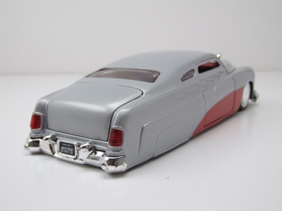 Mercury Coupe 1951 silber rot Modellauto 1:24 Jada Toys