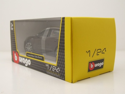 Porsche Macan Turbo E 2024 kupfer metallic Modellauto 1:24 Bburago