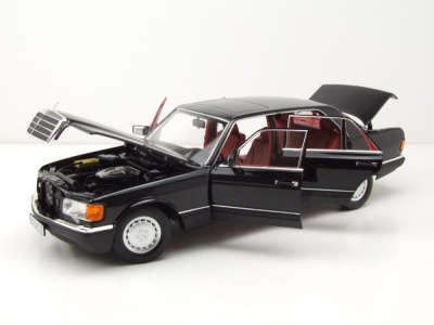 Mercedes 560 SEL S-Klasse W126 1991 schwarz Modellauto 1:18 Norev