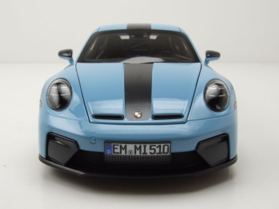 Porsche 911 GT3 Weissach Pack 2025 hellblau Modellauto 1:18 Norev