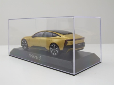 Polestar 5 2025 gold Modellauto 1:43 Norev