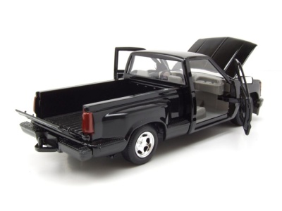 GMC Sierra GT Pick Up 1992 schwarz Modellauto 1:24 Motormax