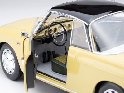 VW Karmann Ghia 1500 Typ 34 1961 gelb schwarz Modellauto 1:18 Norev