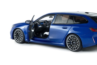 BMW M5 G99 Touring Kombi 2024 blau metallic Modellauto 1:18 Solido