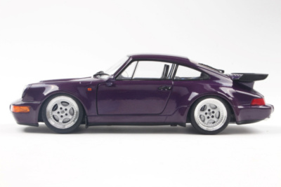 Porsche 911 (964) Turbo 1990 lila metallic Modellauto 1:18 Solido