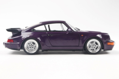 Porsche 911 (964) Turbo 1990 lila metallic Modellauto 1:18 Solido