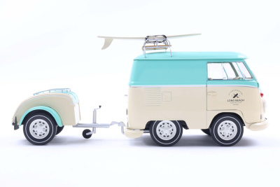 VW T1 Kool Kombi Long Beach Surfing Club 2024 mint grün weiß Modellauto 1:18 Solido