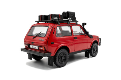 Lada Niva 1980 rot mit Dachgepäck Modellauto 1:18 Solido