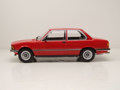 BMW 323i E21 1978 rot Modellauto 1:18 KK Scale