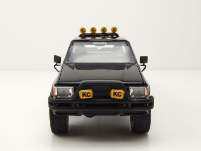 Toyota SR5 Pick Up 1985 schwarz mit Skateboard Zurück in die Zukunft Modellauto 1:24 Jada Toys